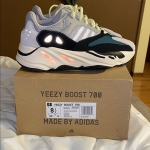 Yeezy 700 wave runners